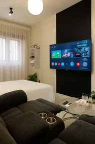 Comfortable and quiet studio with self check-in - Image 3