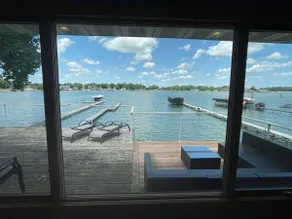 Spacious Lakefront Retreat|Sleeps 16+|Private Dock - Image 4