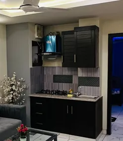 The Cozy Grey - 1BR Modern Apt | Self Checkin - Image 3