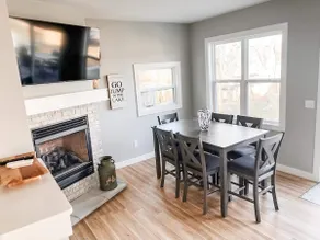 Private Lake Home - Image 3