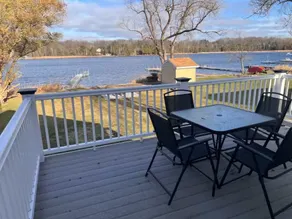 Private Lake Home - Image 2