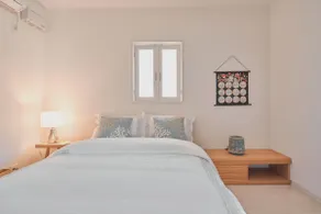 2 stations from Kansai Airport, close to outlets, whole house rental, free parking for 2 cars (no smoking) - Image 2