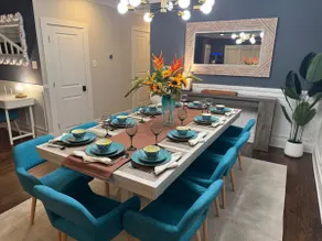 Stunning Modern& Spacious Sleeps 16 - Image 4