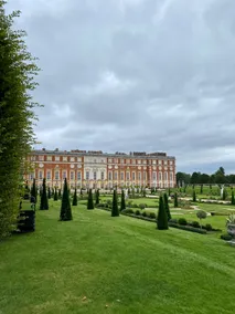 Chic Apartment - 2 mins to Hampton Court - Image 5