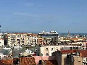 ”Apartment Saint Louis” with sea view, air conditioning - Image 2