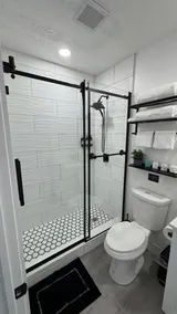 Private apt, king bed, laundry inside - Image 3