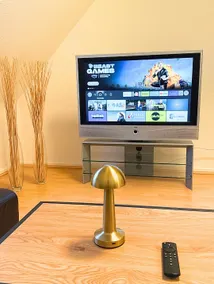 Modern apartment with parking & workplace - Image 5