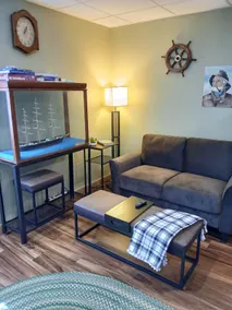 Peaceful Country Private Ground-Floor Apartment - Image 5