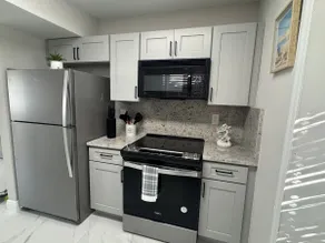 Seaside Charm House - Image 3