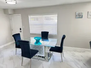 Seaside Charm House - Image 2