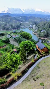 Cabin with stunning reservoir view+private jacuzzi - Image 2