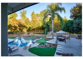 13-Acre Estate, Pool, Pickleball, Sleeps 20+ - Image 3