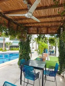3 minutes from the beach! - Image 2