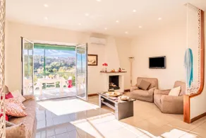 Bright Apartment Private Parking Naples - Happy Rentals - Image 4