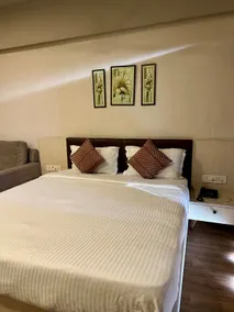 Stay zen at weekend address - Image 3