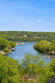 Hudson River Views and Decks · Near Village & HITS - Image 2