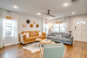 1940s Western Bungalow - Image 2
