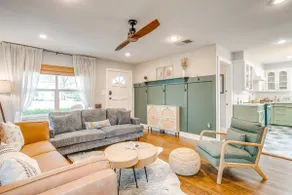 1940s Western Bungalow - Image 3