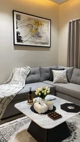 Luxury 1BR & Living room Apartment w/ 65” 4K TV - Image 2