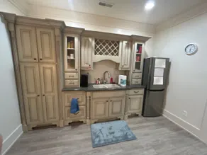 Basement apartment in Northshore - Image 4