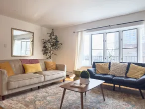 Huge Place Minutes from NYC Parking Available - Image 4