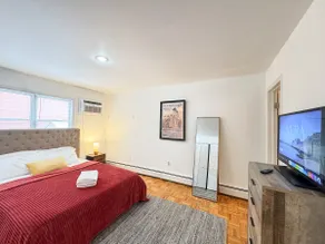 Huge Place Minutes from NYC Parking Available - Image 5