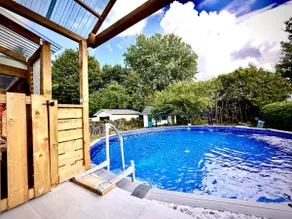 House in Granby - Image 4