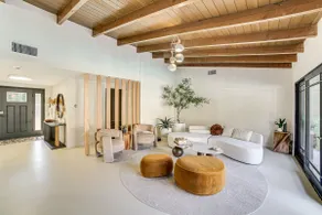 Lux Pool & Hot Tub Family Retreat Woodland Hills - Image 4