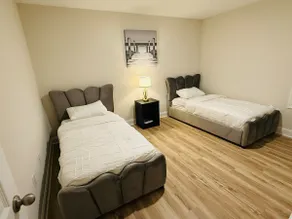Comfort House weekly discount Decatur - Image 3