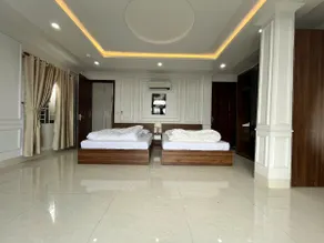 Spacious & modern entire house, 7 mins to Hue CBD - Image 4