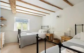 Meadowbrook Cottage - Image 5