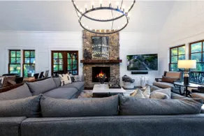 Blue Ridge Riverfront Estate, Heated Pool, Near DT - Image 4