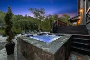 Blue Ridge Riverfront Estate, Heated Pool, Near DT - Image 3