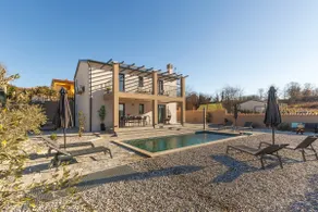 Villa Lumina Divina with Heated Pool near Porec - Image 2