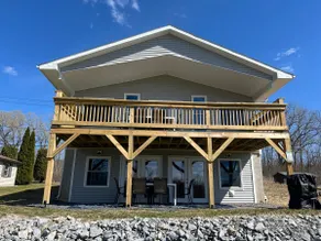 “Waterfront Retreat w/ Private Bar • Walkout Yard - Image 5