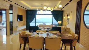 Maple Vista 1 Bed Luxury Apartment - Image 2