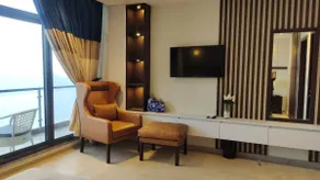Maple Vista 1 Bed Luxury Apartment - Image 3