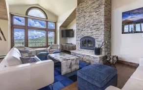 Blue Spruce Château - Image 2