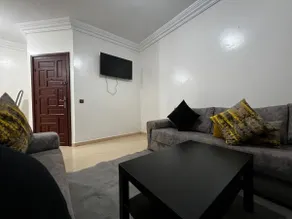 Apartment busway nearshore - Image 2