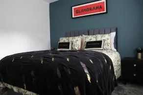 Cosy Home; New Refurbished Home and Double Parking - Image 3