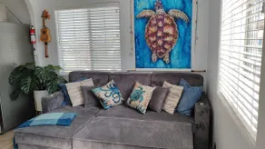Bungalow on the park with free private parking！ - Image 2