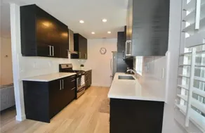 Pet Friendly - Lantern District Apartment - Image 4