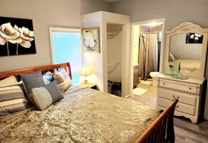 Blue Haven Bungalow - Image 4
