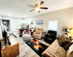 Blue Haven Bungalow - Image 2