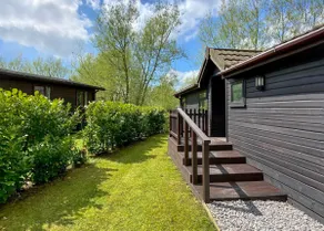Lakeside Lodges (Pet) - Image 4