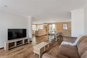 Apartment 28 - quiet & close to CBD - Image 3