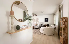 Chateau Bliss: Stylish Stay w/ HOT TUB - Image 2