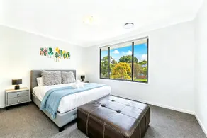 Lovely House @ Lalor Park - Image 2