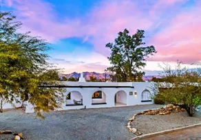 Western Oasis | Pool Retreat Near U of A + Banner - Image 5