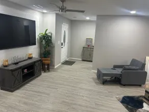 5 BR Modern Retreat - Image 5